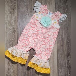 Peaches N Cream coral & off white baby's sleeveless, ruffle  jumper Sz 3-6 month